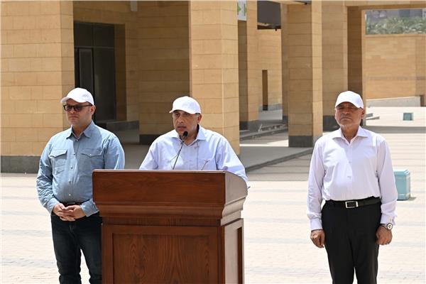 رئيس الوزراء: منجم السكري مشروع ضخم يوفر آلاف فرص العمل 