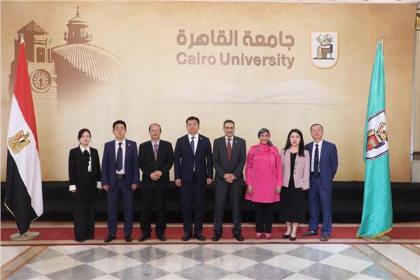 توقيع مذكرة تفاهم مع مركز التبادل الدولي للتعليم اللغوي بالصين