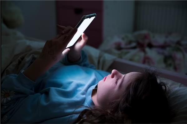استخدام الأطفال لوسائل التواصل والاكتئاب