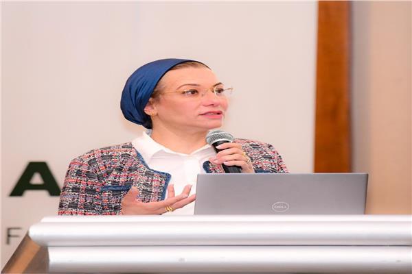 الدكتورة ياسمين فؤاد وزيرة البيئة