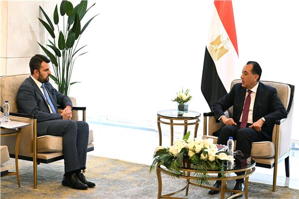 رئيس الوزراء يلتقي وزير خارجية بلغاريا