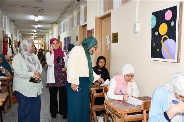  امتحانات الفصل الدراسي الثاني بكليه البنات بجامعه عين شمس
