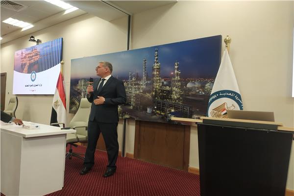المهندس كريم بدوي، وزير البترول والثروة المعدنية