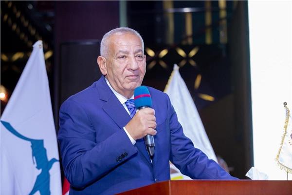 كامل أبو علي