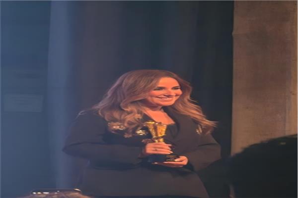 شيري عادل