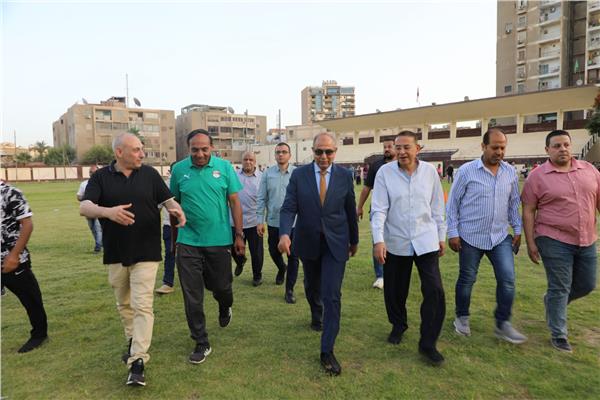 محافظ المنيا يشهد ختام فعاليات الدورة التدريبية للرخصة الإفريقية D لمدربي كرة القدم