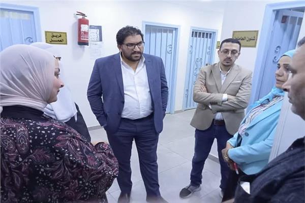 جولة مدير عام فرع التأمين الصحي بالغربية