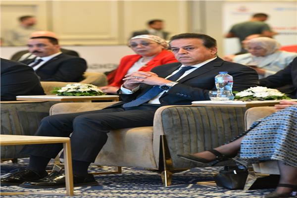 الدكتور خالد عبدالغفار، نائب رئيس مجلس الوزراء وزير الصحة والسكان