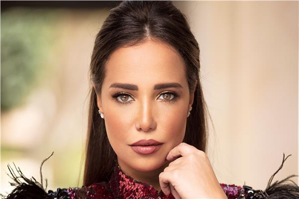  الفنانة راندا حافظ