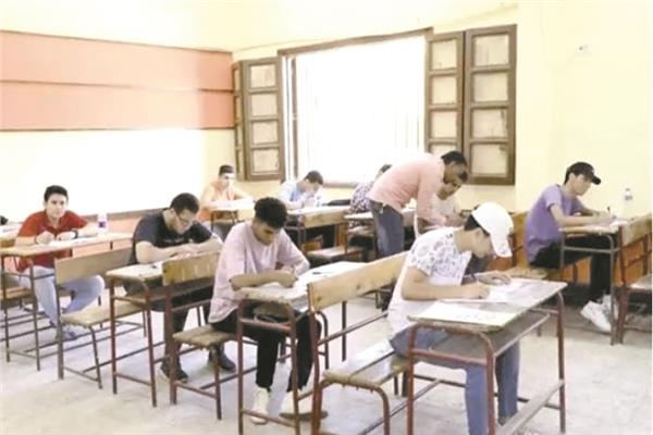 إلغاء امتحانات أى طالب يثبت تورطه فى الغش أو التصوير 