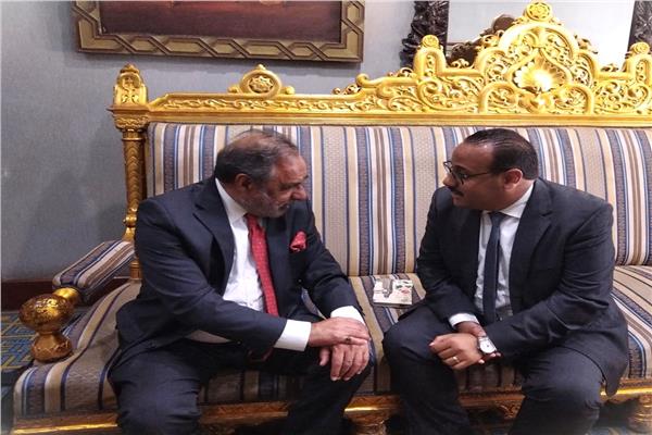 محرر بوابة أخبار اليوم وآناند شارما وزير الدولة الهندي الأسبق للشؤون الخارجية