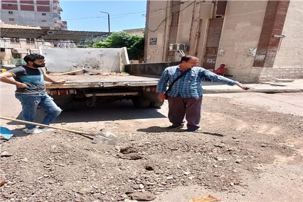 أعمال معالجة الهبوط الأرضى بشارع التوفيقية