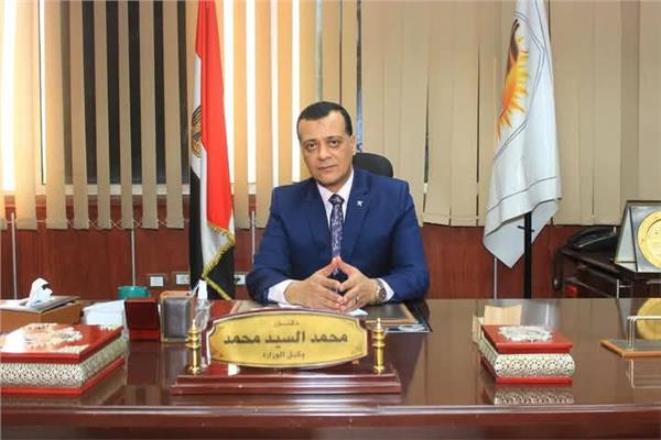 محمد السيد وكيل وزارة التربية والتعليم بسوهاج 