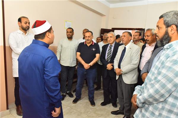  محافظ أسيوط يفتتح مركزًا طبيًا متخصصًا بمدينة أبوتيج 