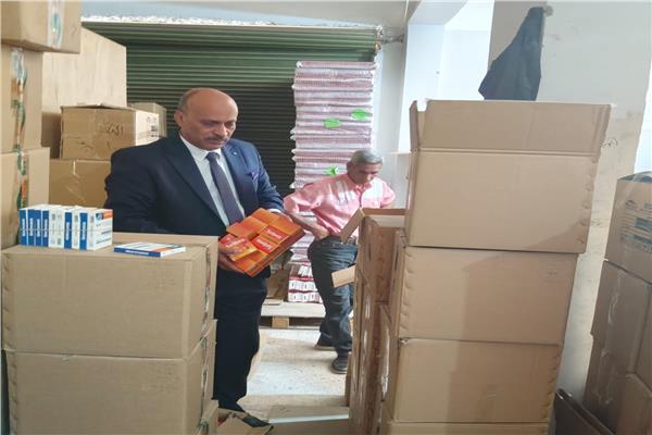 حملة مكبرة على عدد من المخازن ومحلات بيع المستلزمات الطبية