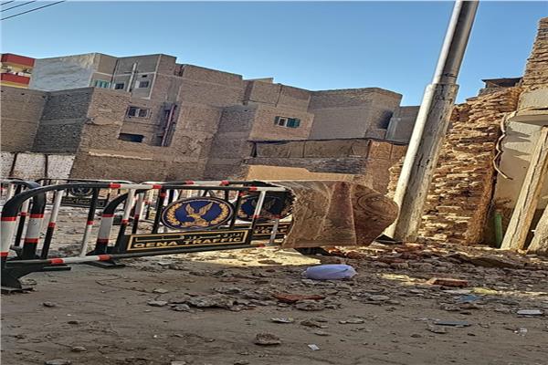 تضرر 5 منازل بسبب التنقيب عن الآثار 