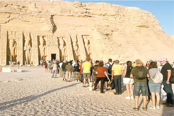 دعم تنشيط السياحة المصرية