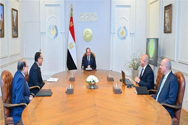 الرئيس عبدالفتاح السيسي ورئيس الوزراء د. مصطفى مدبولي والفريق كامل الوزير