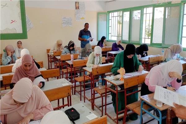  امتحانات الشهاده الثانوية العامة  