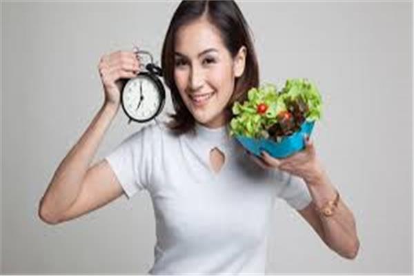 عادتان غذائيتان تساعدان على خسارة الوزن