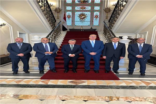 البترول تواصل تنفيذ خطتها للتحول إلى مركز إقليمي