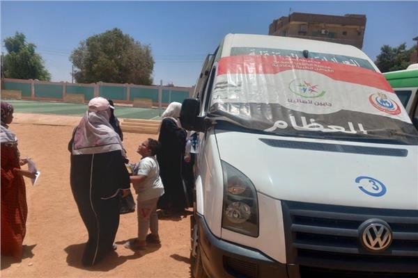 تنظيم القوافل الطبية والعلاجية المجانية للمواطنين