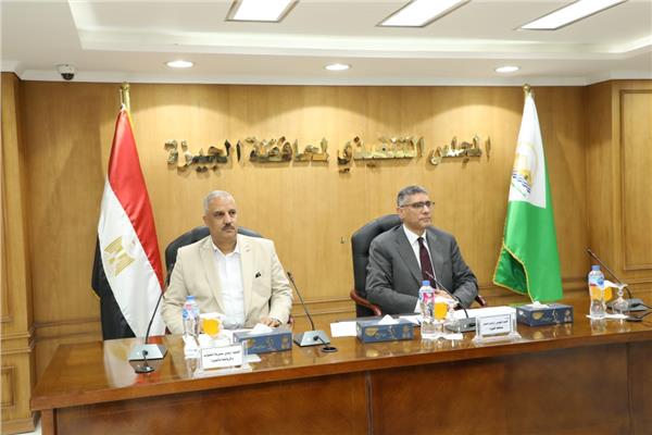 عادل النجار محافظ الجيزة خلال اللقاء