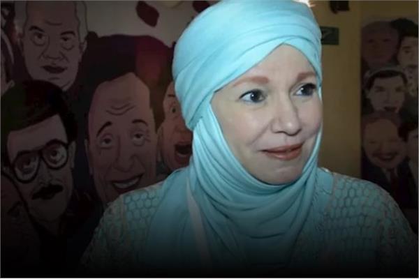  الفنانة مشيرة إسماعيل