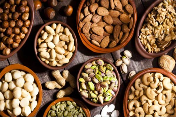أنواع من المكسرات تساعد على خسارة الوزن 