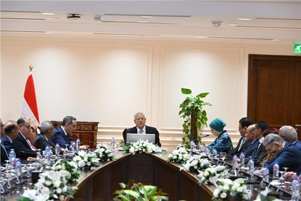 رئيس مجلس النواب يعقد لقاءً مُوسعاً مع السفراء المنقولين
