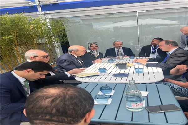 الطيران المدني يفتح آفاق التعاون مع شركات أوروبية وتركية لتطوير البنية التحتية