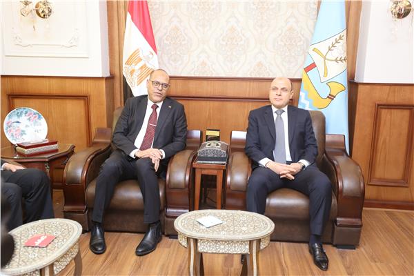 محافظ كفر الشيخ يستقبل وزير العمل لبحث عدد من الملفات