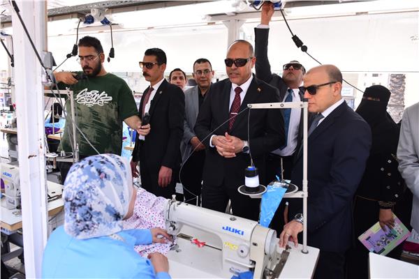 جانب من زيارة وزير العمل لمحافظة كفر الشيخ 