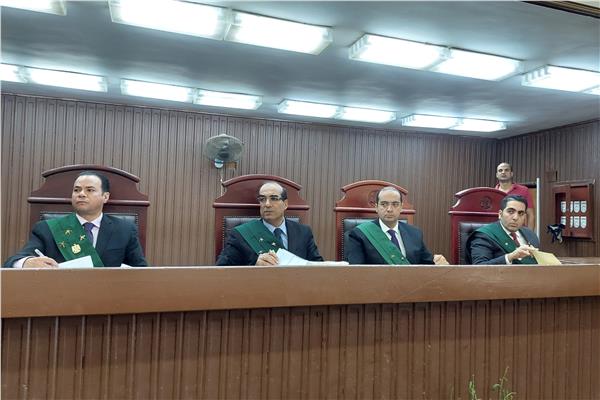 المستشار دكتور رضا أحمد عيد رئيس المحكمة والعالمستشارين