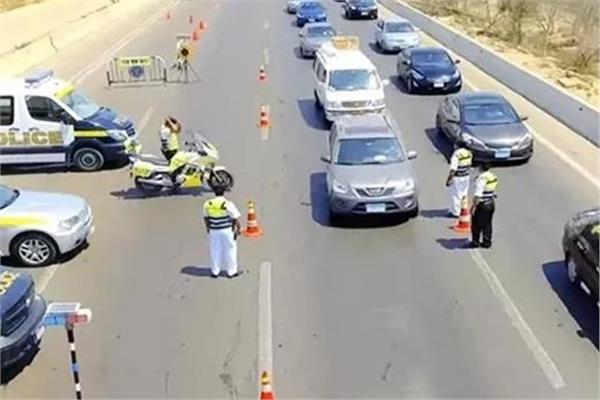 مخالفة مرورية متنوعة على الطرق والمحاورالسريعة