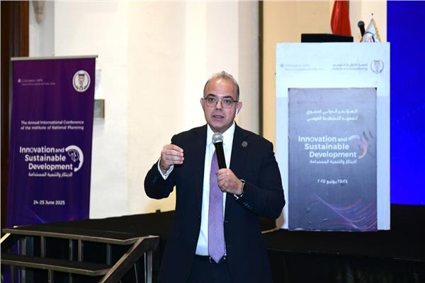 الدكتور محمد فريد رئيس الهيئة العامة للرقابة المالية