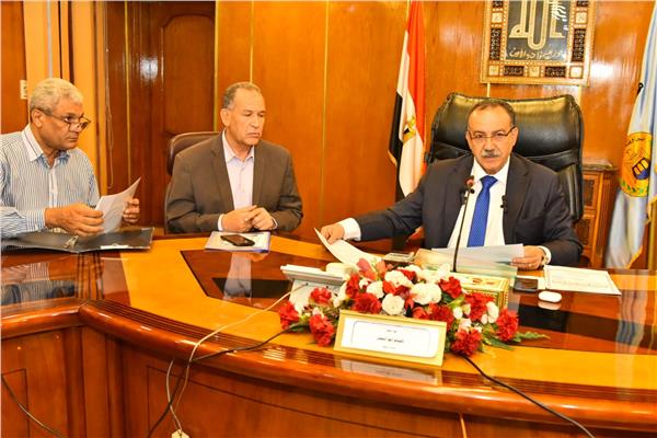 محافظ أسيوط يعتمد نتيجة الشهادة الإعدادية