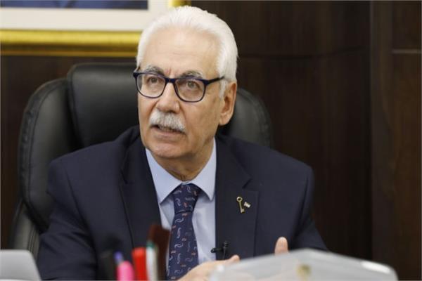 وزير الصحة الفلسطيني ماجد أبو رمضان