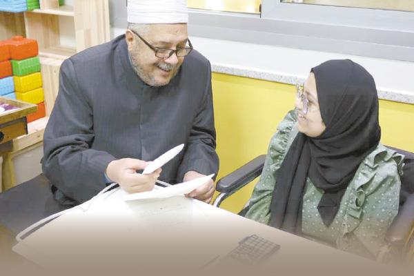 الشيخ أيمن عبد الغنى رئيس قطاع المعاهد الأزهرية
