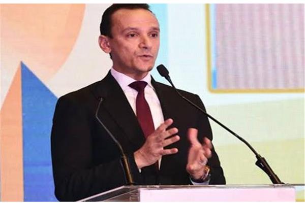  الدكتور عبدالخالق إبراهيم مساعد وزير الإسكان للشؤون الفنية