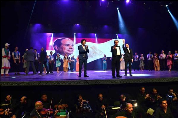 حفل 30 يونيو بمسرح البالون