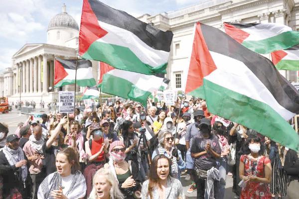 صورة من أحد نشاطات حركة «فلسطين أكشن» ضد الممارسات الإسرائيلية