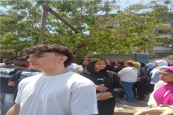  طلاب الثانوية العامة
