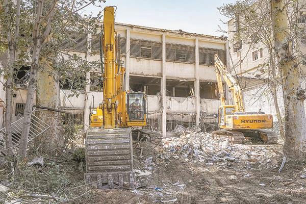 سجن إيفين الإيرانى بعد قصفه من المقاتلات الإسرائيلية