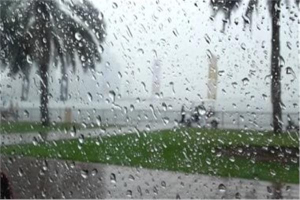 سقوط أمطار متوسطة على مناطق جنوب وشرق القاهرة