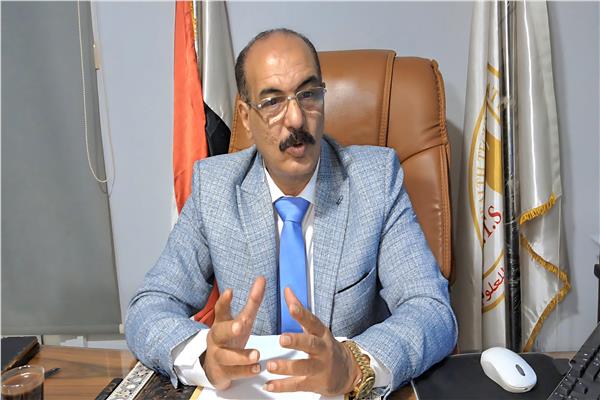 أحمد السيد الدبيكي، رئيس النقابة العامة للعاملين بالعلوم الصحية