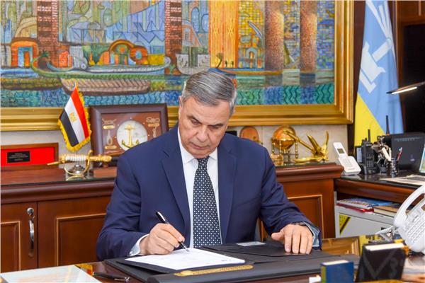  الفريق أحمد خالد حسن سعيد محافظ الإسكندرية 