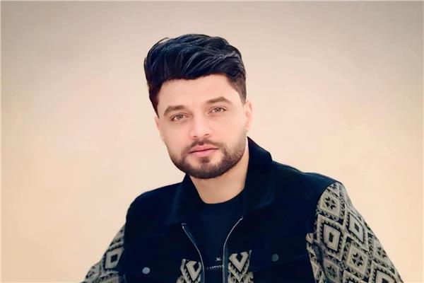 المطرب أحمد عامر