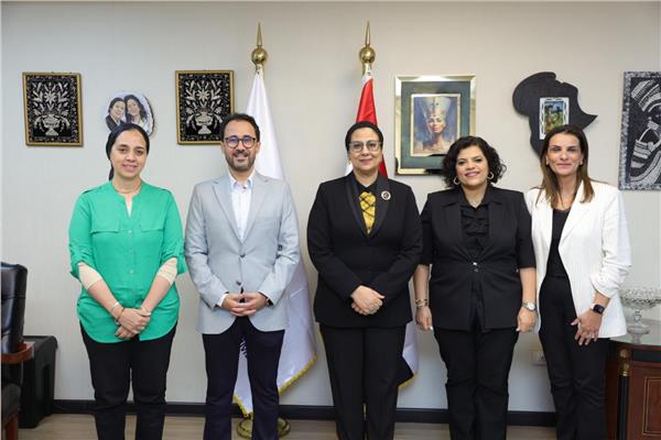 المستشارة أمل عمار تستقبل وفد مشروع تعزيز فرص المرأة في التصنيع الزراعي