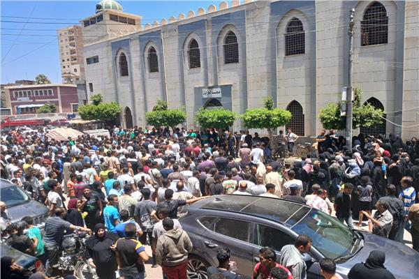 الالاف من أبناء مدينة ومركز سمنود بمحافظة الغربية